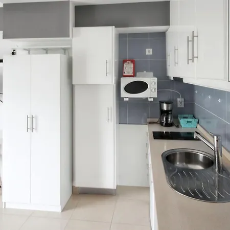 Appartement Comfortable In - 20 M² - Pleasant Balcony *