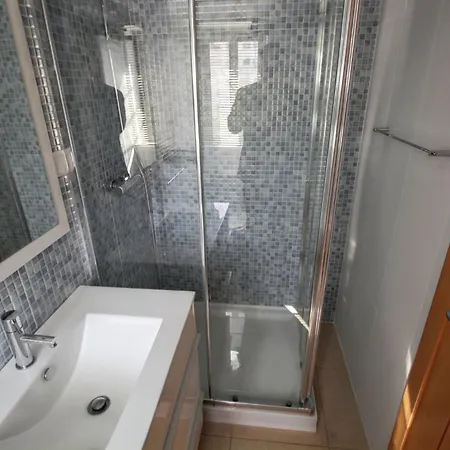 Διαμέρισμα Comfortable In - 20 M² - Pleasant Balcony Αλμπουφέιρα