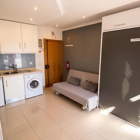 Comfortable In - 20 M² - Pleasant Balcony * Albufeira
