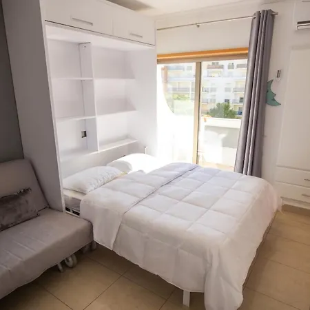 Διαμέρισμα Comfortable In - 20 M² - Pleasant Balcony Αλμπουφέιρα