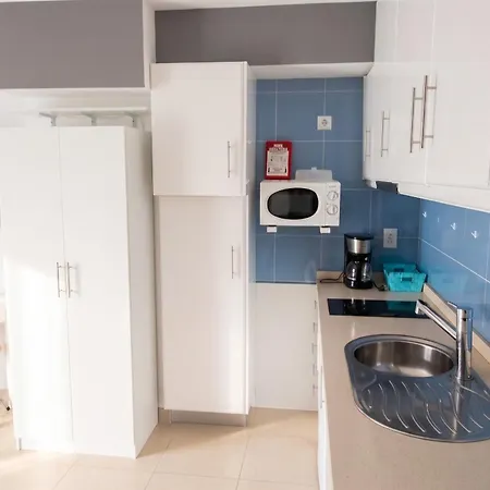 Comfortable In - 20 M² - Pleasant Balcony Αλμπουφέιρα