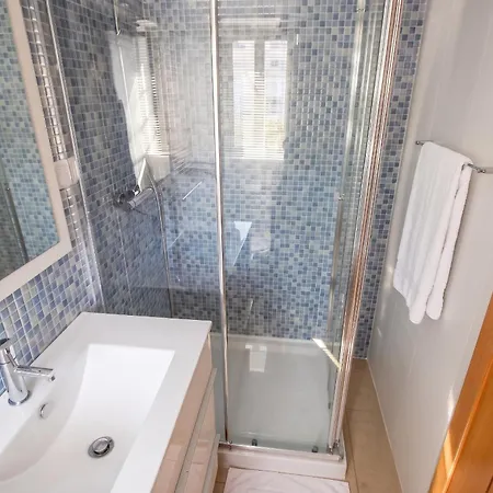 Comfortable In - 20 M² - Pleasant Balcony