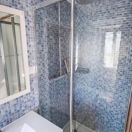 Comfortable In - 20 M² - Pleasant Balcony Διαμέρισμα