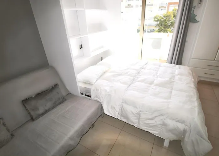 Comfortable In - 20 M² - Pleasant Balcony Apartment Albufeira