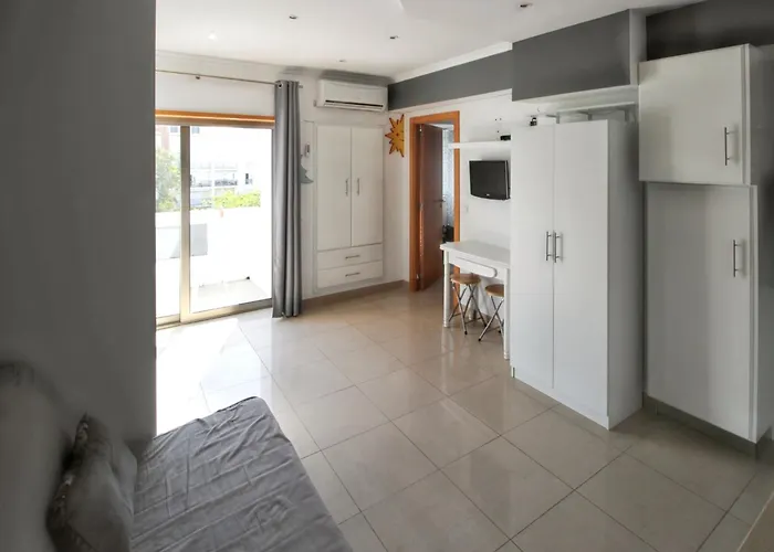 Comfortable In - 20 M² - Pleasant Balcony Albufeira